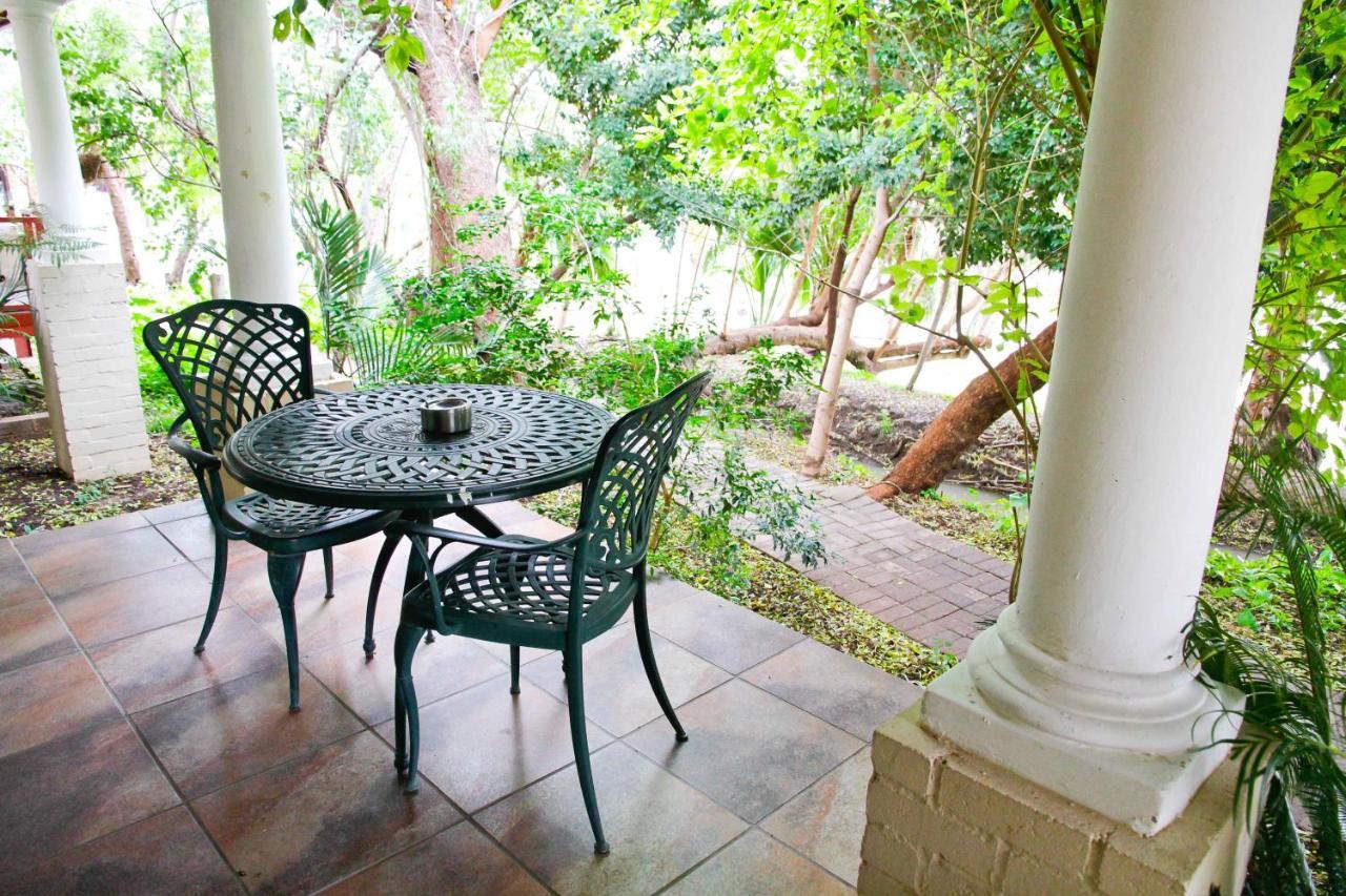 Ikaia River Lodge Keimoes Екстер'єр фото
