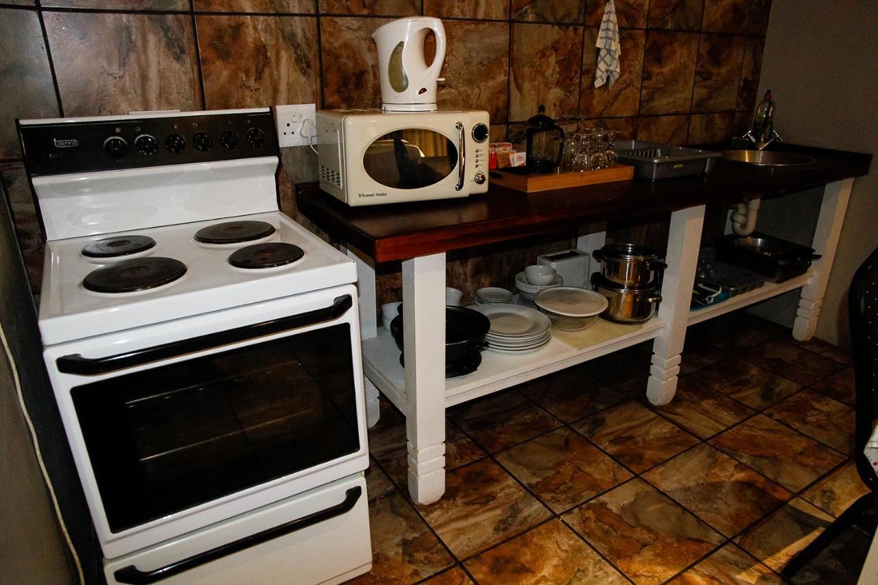 Ikaia River Lodge Keimoes Екстер'єр фото