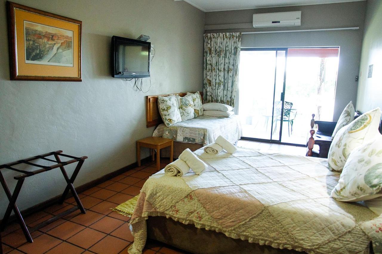 Ikaia River Lodge Keimoes Екстер'єр фото